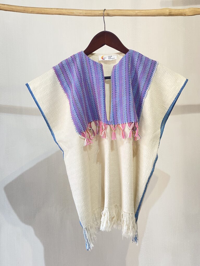 BLUSA TRADICIONAL | CUELLO AZUL